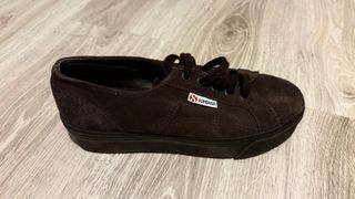 Zapatillas Superga plataforma ante marrón