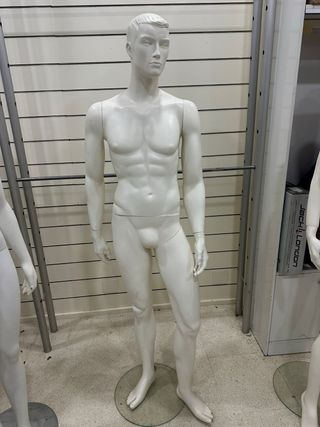 Maniquí hombre blanco cuerpo completo