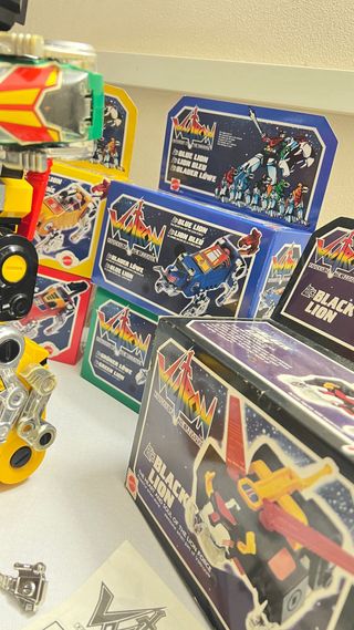 Vintage 1984 Voltron panosh place