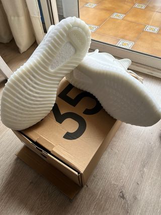Adidas Yeezy Boost 350 V2 Blancas