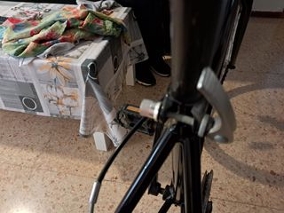 Bicicleta de montaña negra de Decathlon