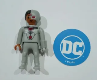 Figura Playmobil de Cyborg DC Kinder