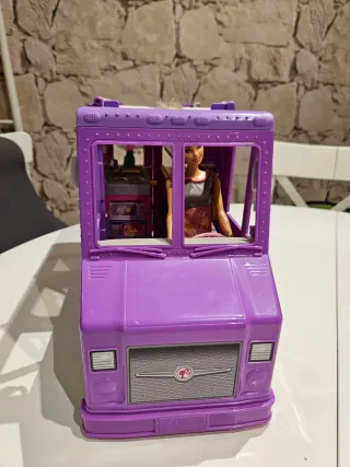 Camión de Comida Barbie con Accesorios