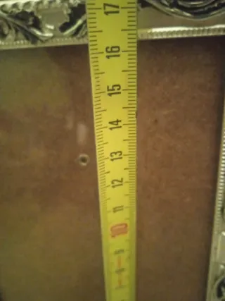 Portafotos de metal plateado