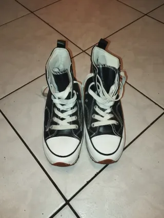 Scarpe stile Converse donna n.38 nere e bianche