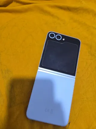 Samsung Galaxy Z Flip 6