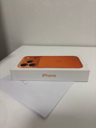 iPhone 17 Pro Arancione