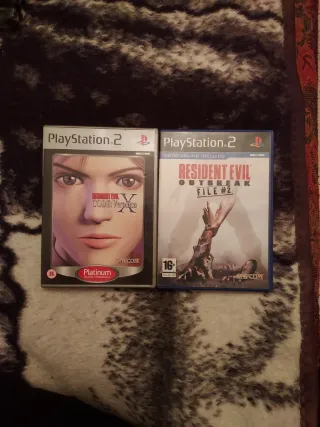 Lote PS2 Resident Evil Code Veronica + Outbreak 2