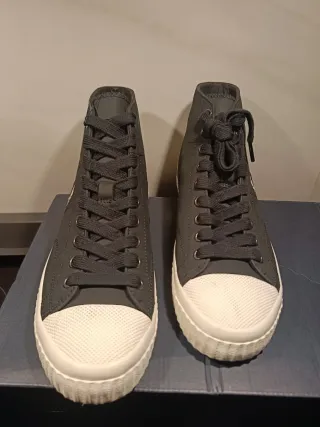 Fred Perry Zapatillas Altas Grises y Blancas