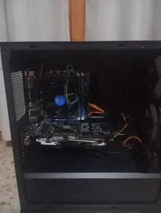 PC Gamer | i7 | RX 570 | 8GB RAM