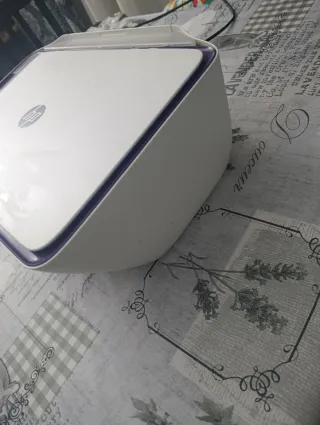 Stampante HP viola e bianca