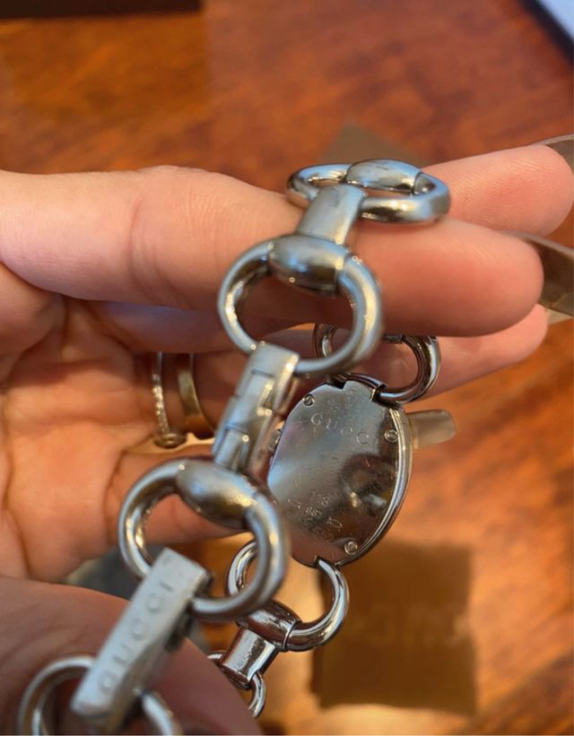 Reloj Gucci Plata y Negro