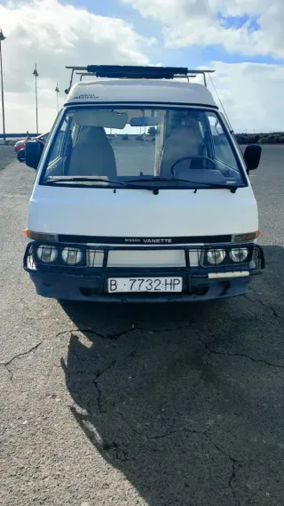 Nissan Vanette 1986