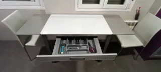 Mesa de cocina cristal y metal extensible