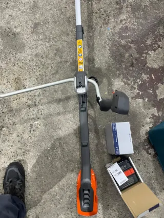 Desbrozadora Husqvarna 220iR