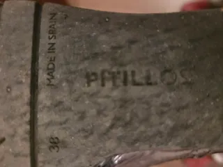 Zapatos Pitillos Negros y Marrones