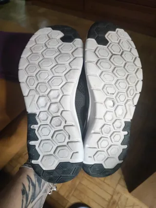 Zapatillas Nike Negras y Grises