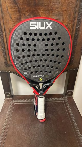 Pala de pádel Siux Electra Pro 2026 Fire Red Stupa
