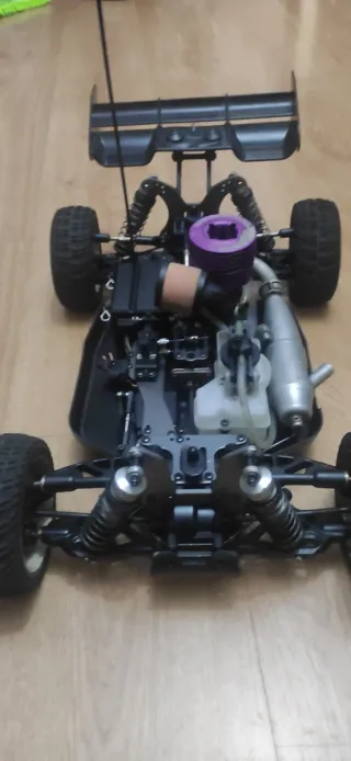 RC 1/8 Nitro GS Racing