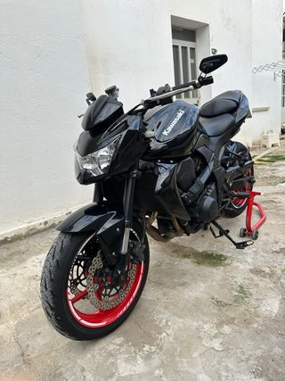 Kawasaki Z750 limitada A2