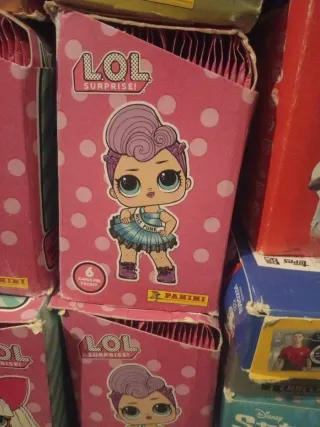 Caja Completa Cromos LOL Surprise