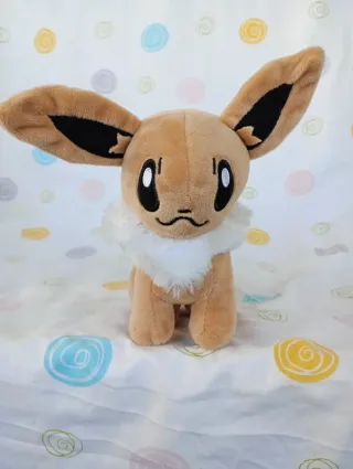 Pokemon peluche do pokémon eevee da takara tomy