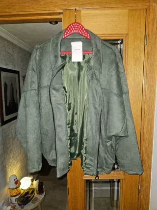 Cazadora verde mujer