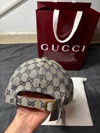 Gorra Gucci GG Supreme con banda