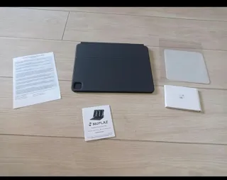 Tastiera NUFLAZ per iPad Air 13 (2024)