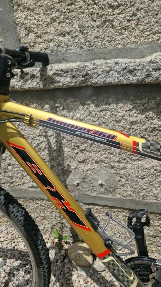 Bicicleta Montaña BH Jumper 760