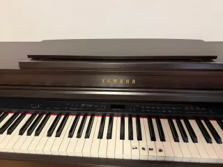 Piano Yamaha Clavinova CLP 440