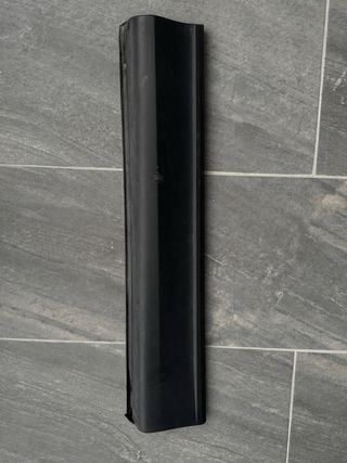 Moldura Puerta Trasera Izquierda KB7W51RD1