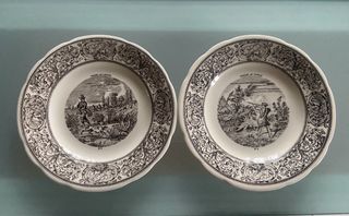 Coppia piatti ceramica decorati caccia