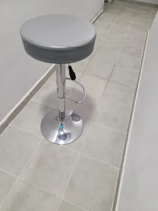 Sgabello da bar idraulico