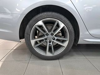 Audi A4 S line edition 2.0 TDI 110kW (150CV)