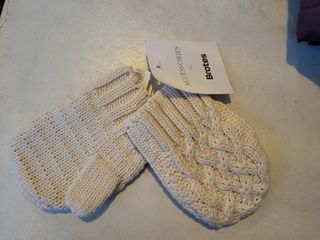 Traje esquiar niña 2-3 años.  Hello Hello Kitty