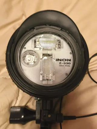 Flash Inon Z-330