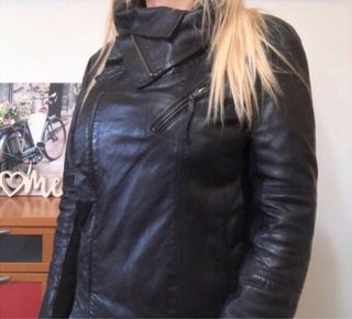 Cazadora de piel Mango