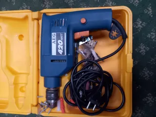 Taladro Percutor AEG SB 2-420 S con maletin