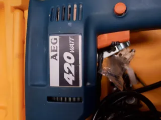 Taladro Percutor AEG SB 2-420 S con maletin