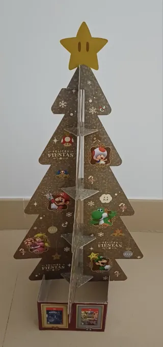 Árbol de Navidad pequeño Nintendo Felices Fiestas