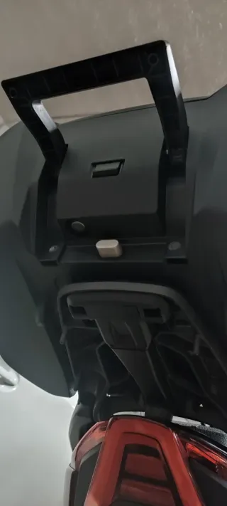 Maleta Top Box Honda Forza 45L Original keyless