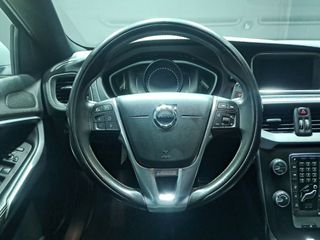 Volvo V40 2.0 D2 R-Design Momentum