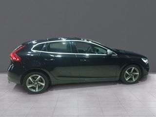 Volvo V40 2.0 D2 R-Design Momentum