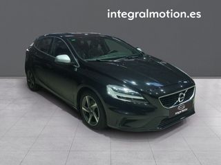Volvo V40 2.0 D2 R-Design Momentum