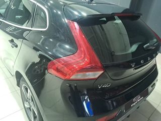 Volvo V40 2.0 D2 R-Design Momentum