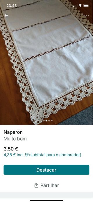 Naperon de tecido e crochê 77x41cm