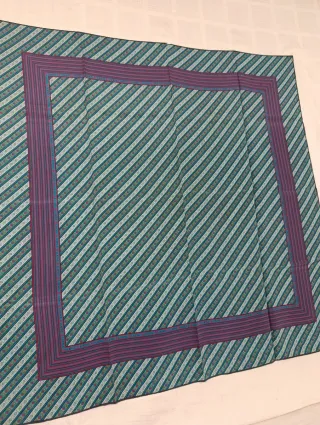 ANTIGUO PAÑUELO DE SEDA DE LOEWE