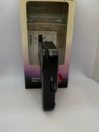 Radio Portátil Sanyo RP-63 FALTA TAPA PILAS