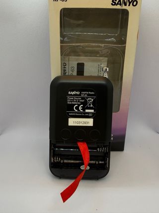 Radio Portátil Sanyo RP-63 FALTA TAPA PILAS